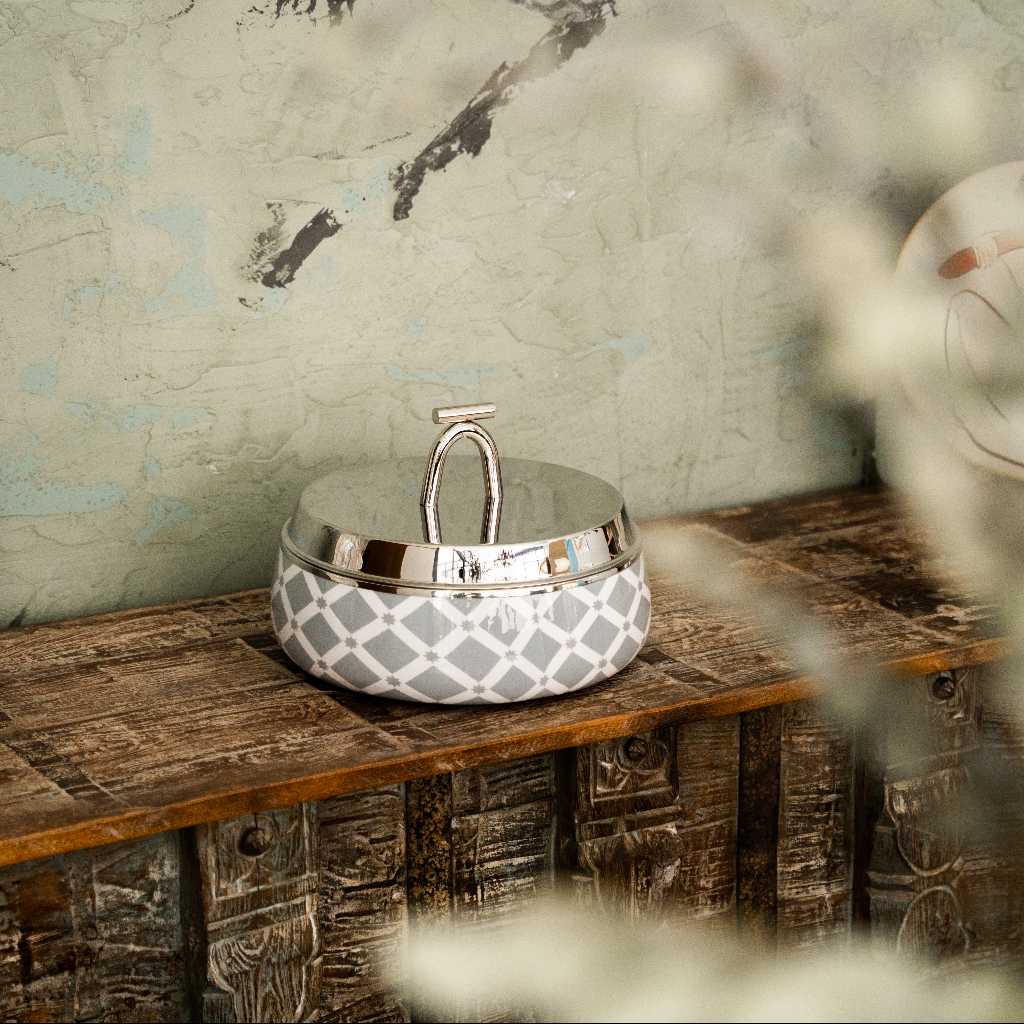 Casserole square with lid