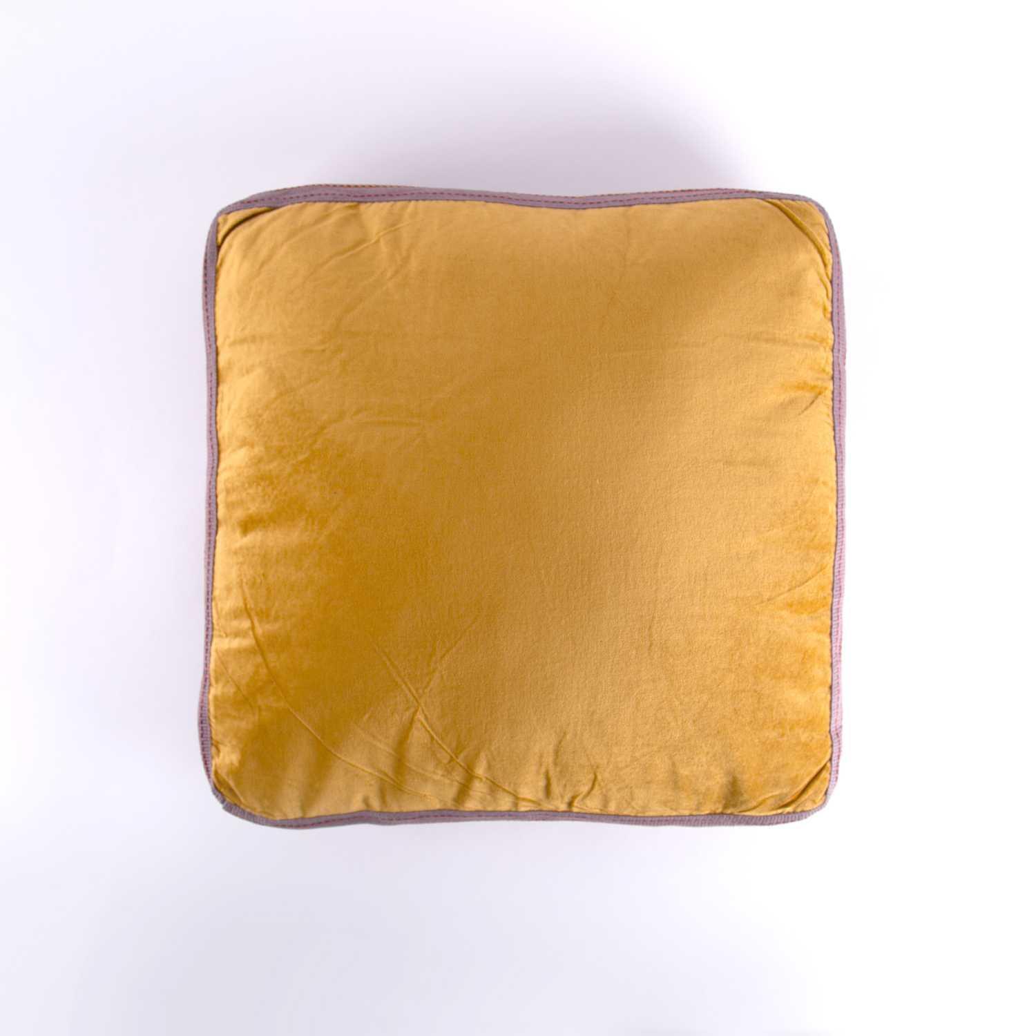 

pillow from rothana, Gold brown