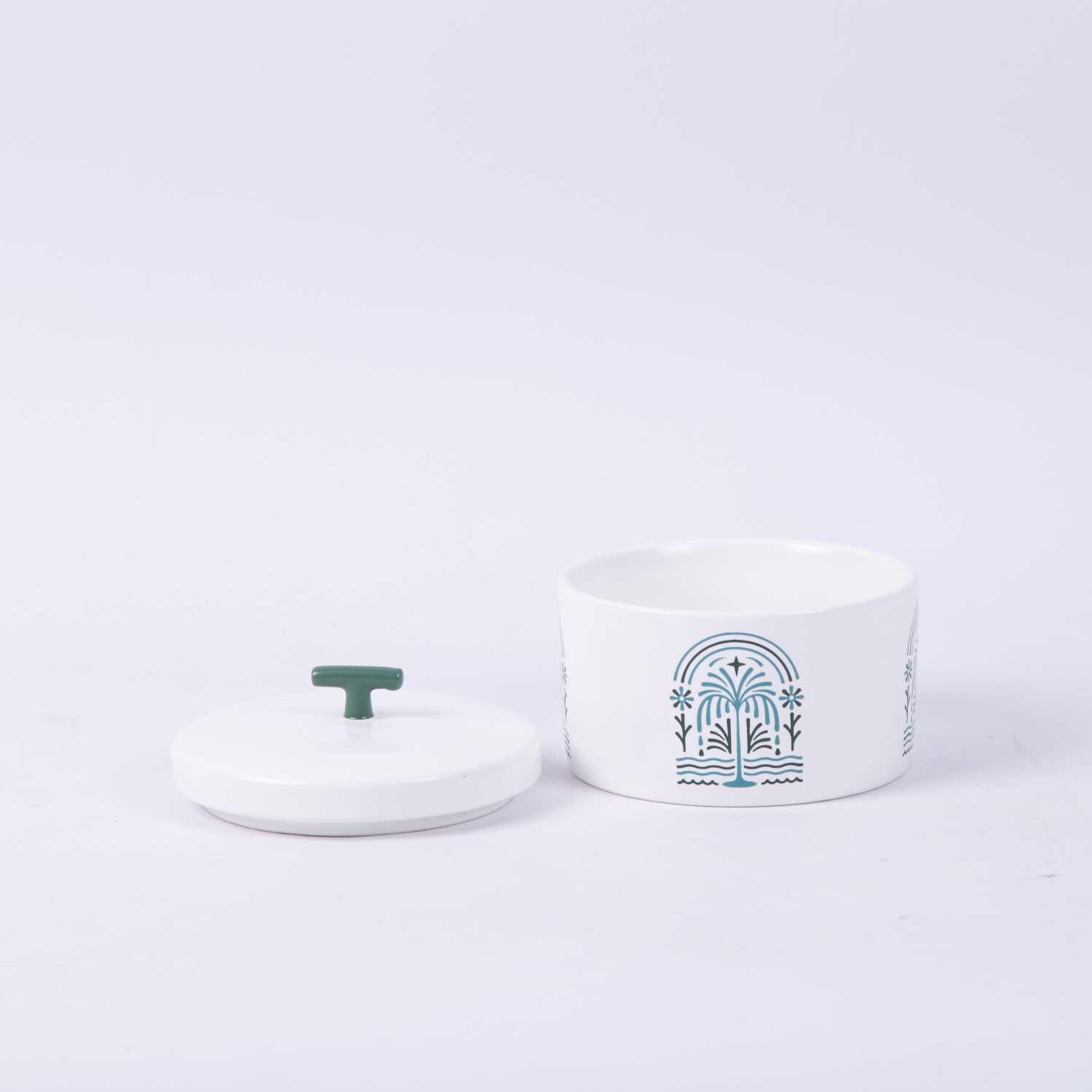 Date Bowl with lid from Belina