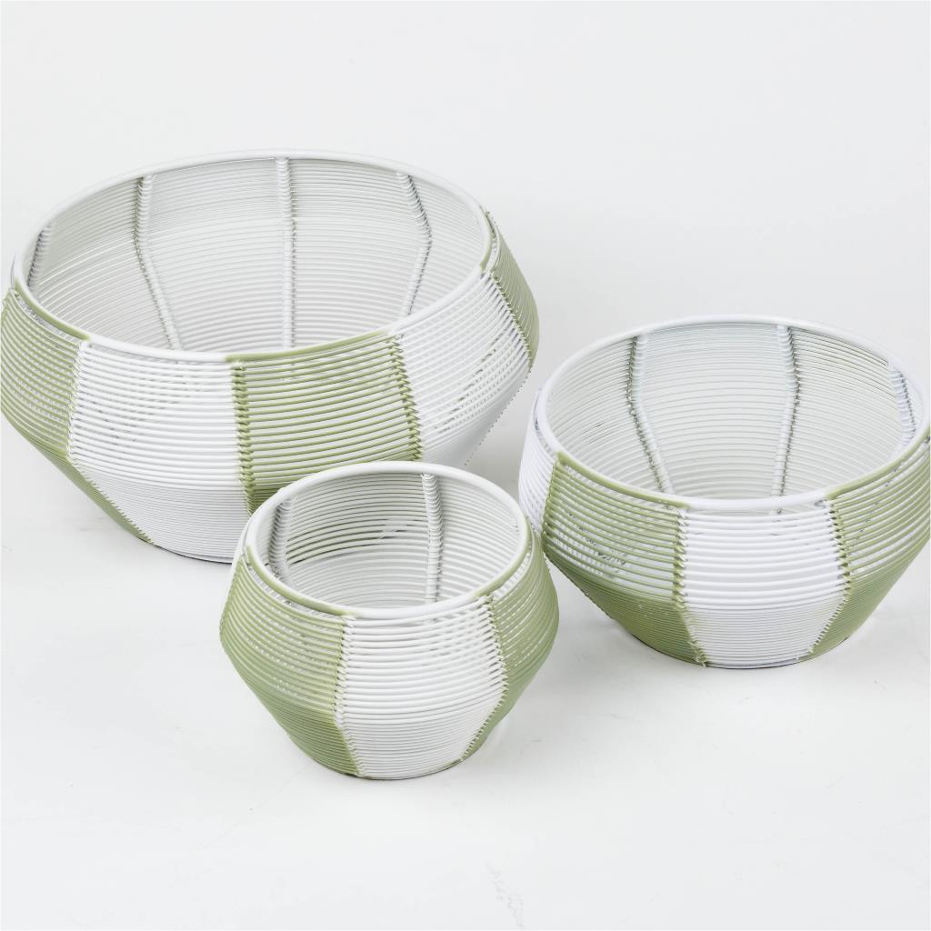 serving basket from mimosa