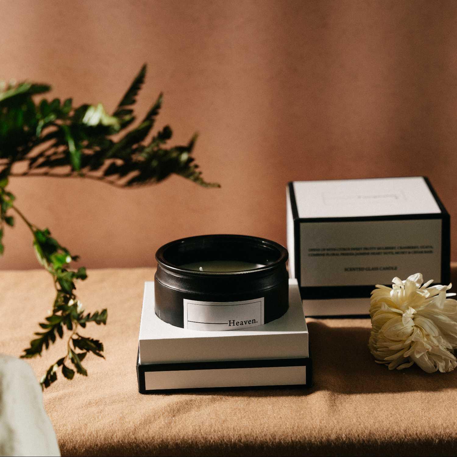 شمعة زجاج معطرة هافين