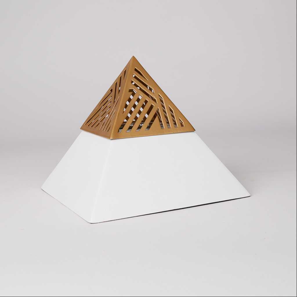Pyramid Metal Mabkhara