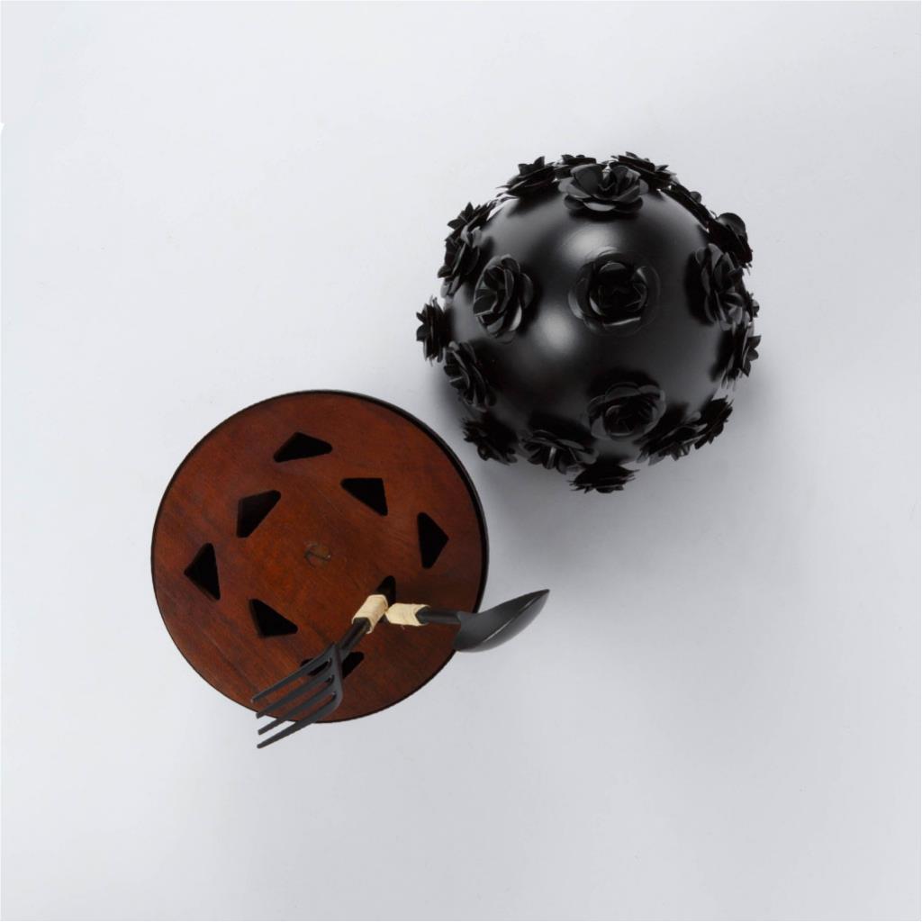 Cutlery holder egg gardenia