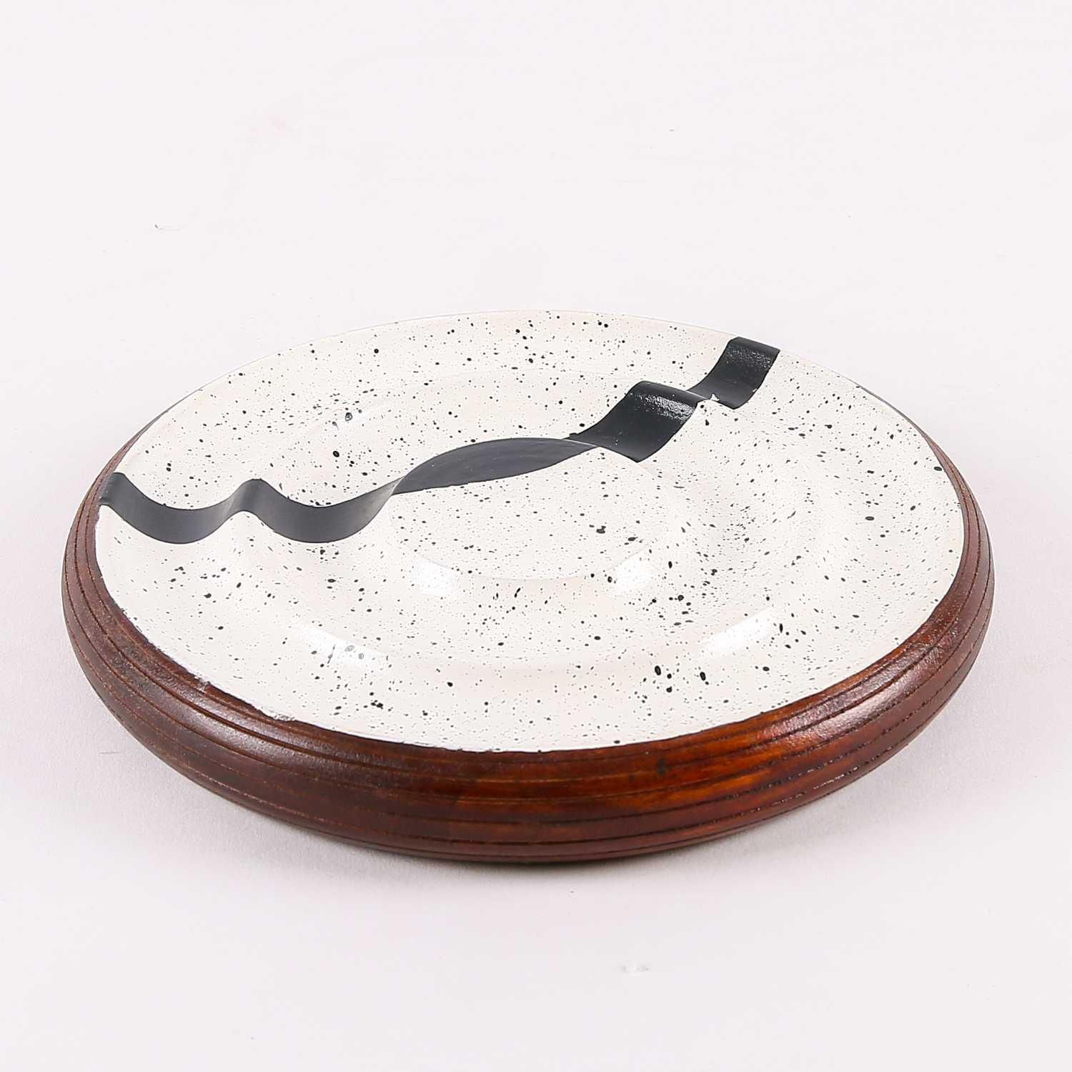 Wooden serving plate