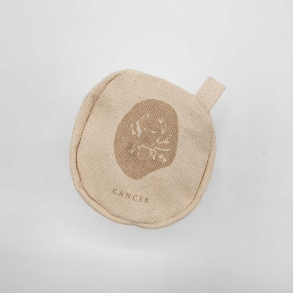 

travel pouch - cancer, Beige