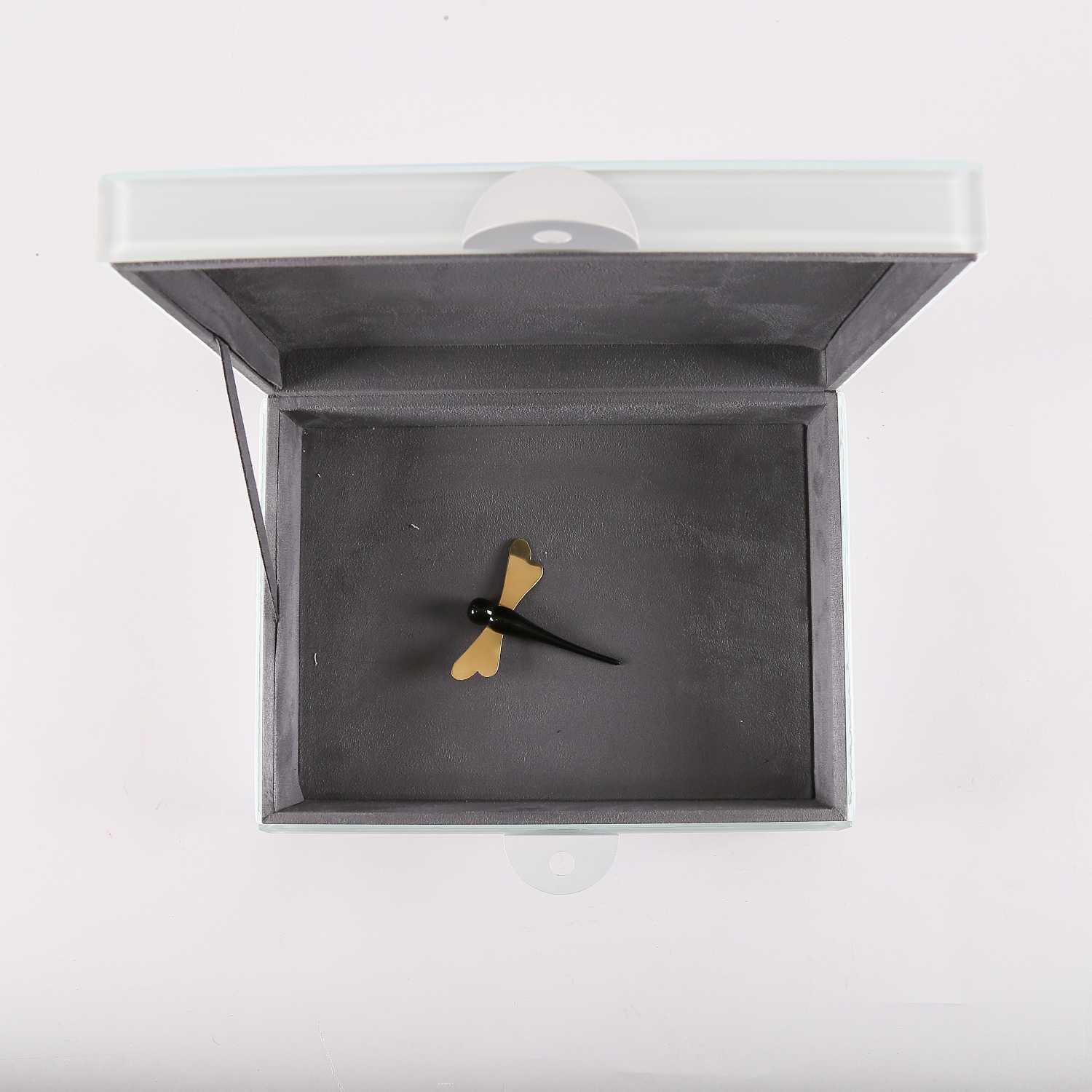 Table with storage accessories