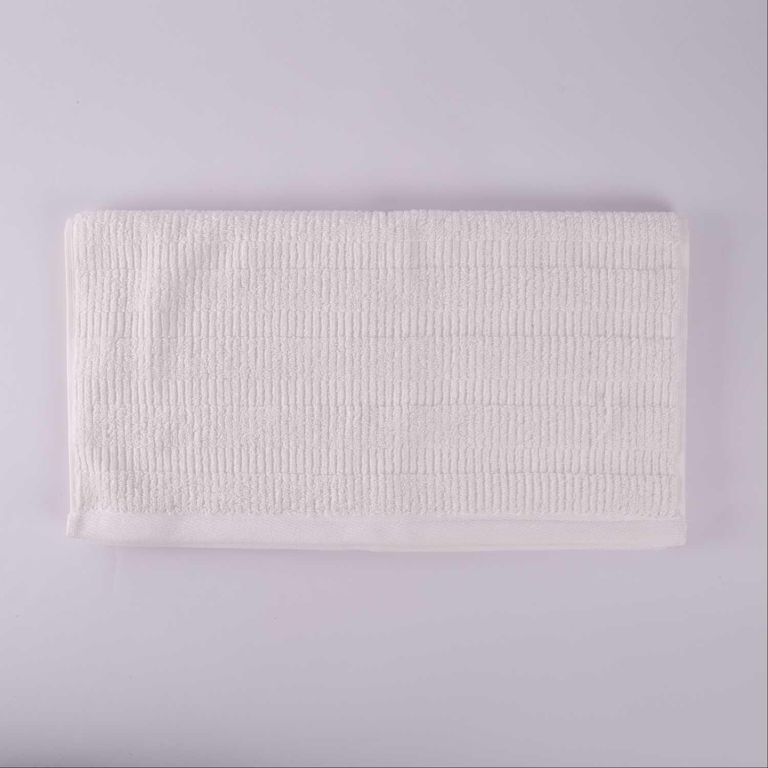 

amaya hand towel white