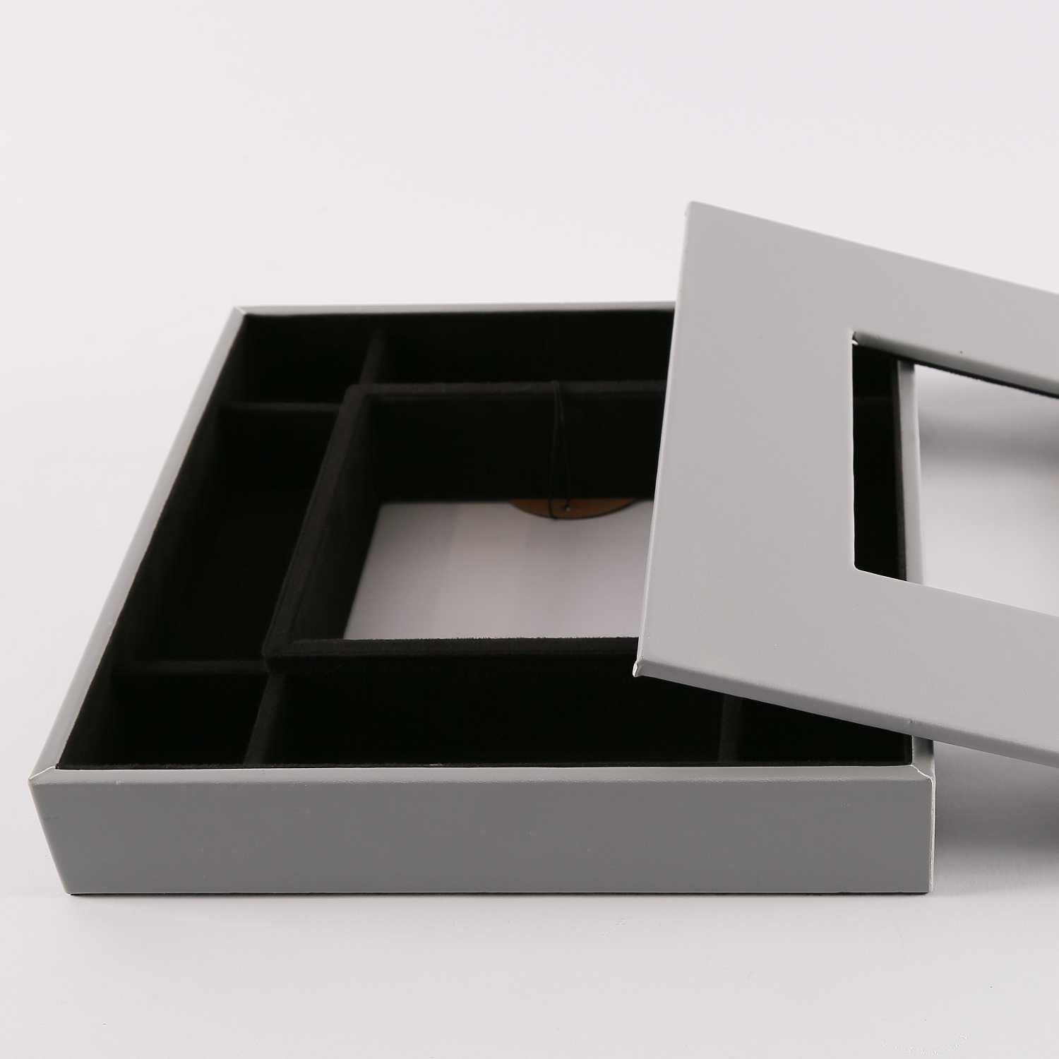 Square storage box